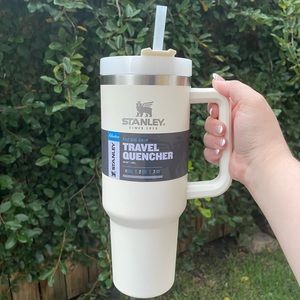 *NEW* Stanley Adventure Quencher Tumbler 40 oz for sale - Cream color